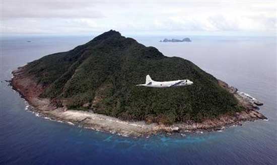 点击浏览下一张>> 日本P-3C巡逻机入侵钓鱼岛上空 记者随机搭乘